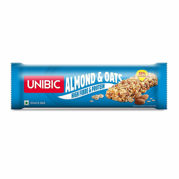 Unibic Almond & Oat Snack Bar 30g